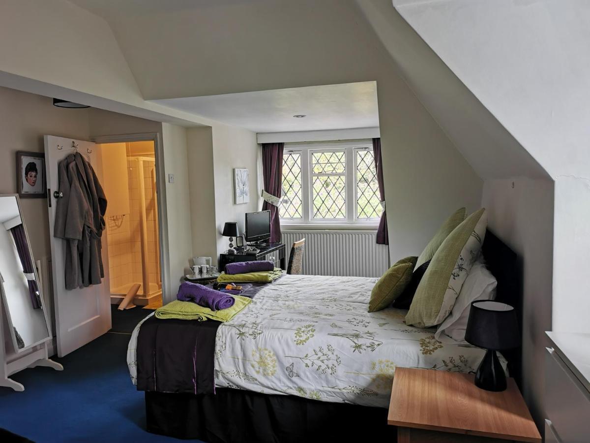 Peaceful Retreat Hideaway Surrey Διαμέρισμα Esher Εξωτερικό φωτογραφία